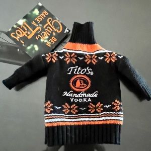 🦊Tito’s Bottle sweater